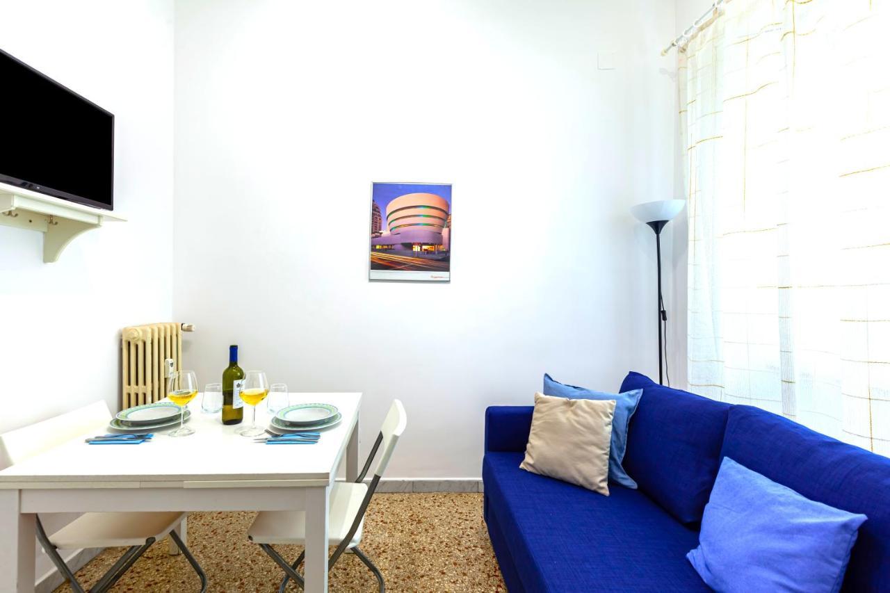 Hostly - Sant'Orsola Suite Apartment Рим Екстер'єр фото