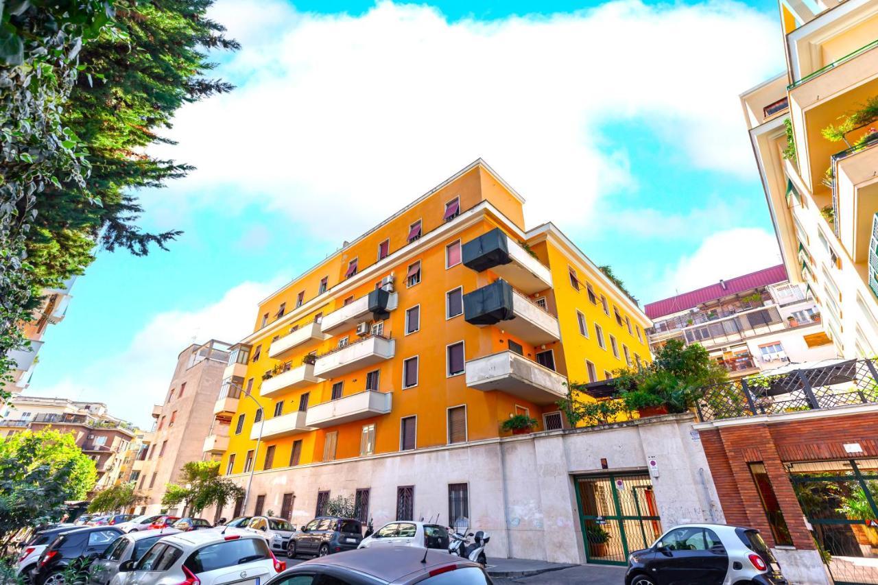 Hostly - Sant'Orsola Suite Apartment Рим Екстер'єр фото