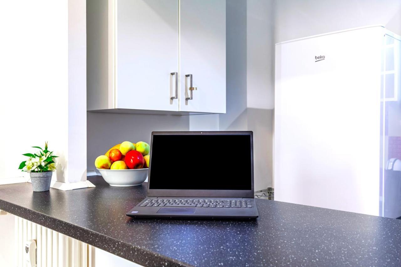 Hostly - Sant'Orsola Suite Apartment Рим Екстер'єр фото