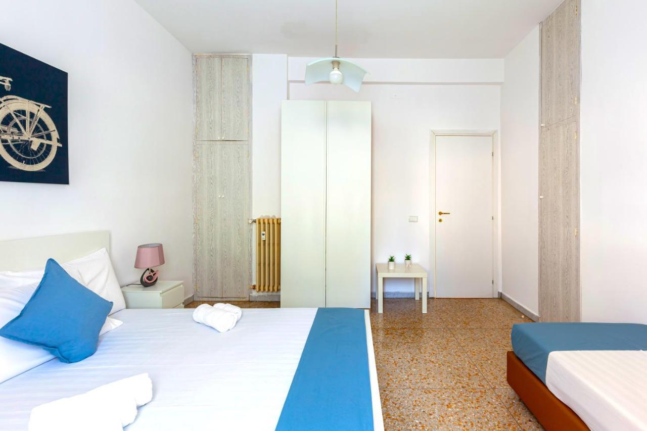 Hostly - Sant'Orsola Suite Apartment Рим Екстер'єр фото