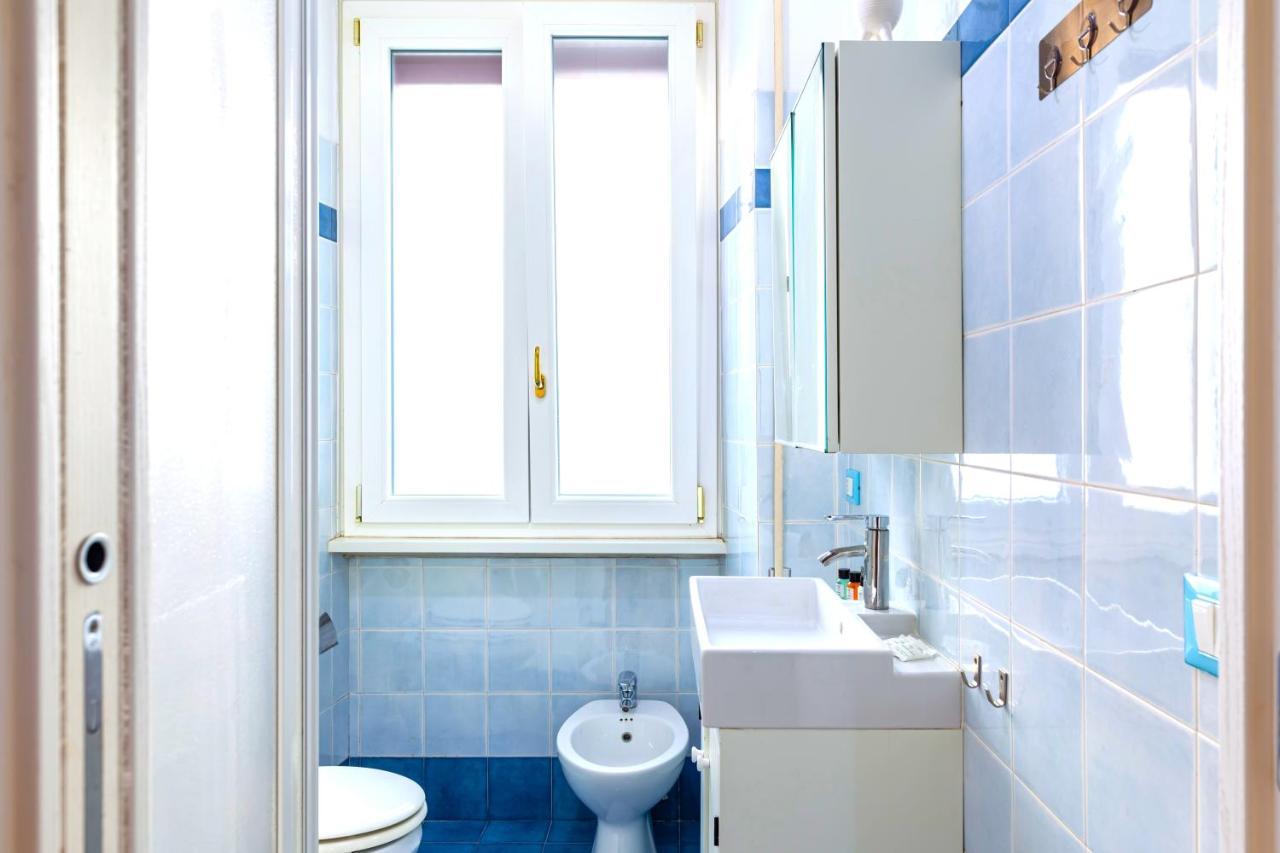 Hostly - Sant'Orsola Suite Apartment Рим Екстер'єр фото